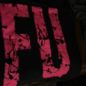 Tee shirt size large